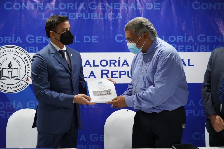 Comisión de Justicia y Paz rinde informe de Auditoría Social a  la Contraloría