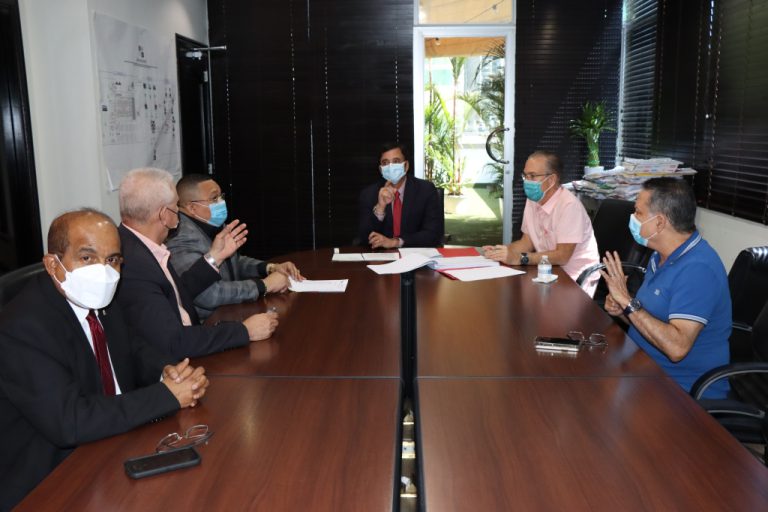 Contralor se reúne con ADALPA, AMUPA y el Concejo Municipal de Panamá para iniciar revisión de gastos