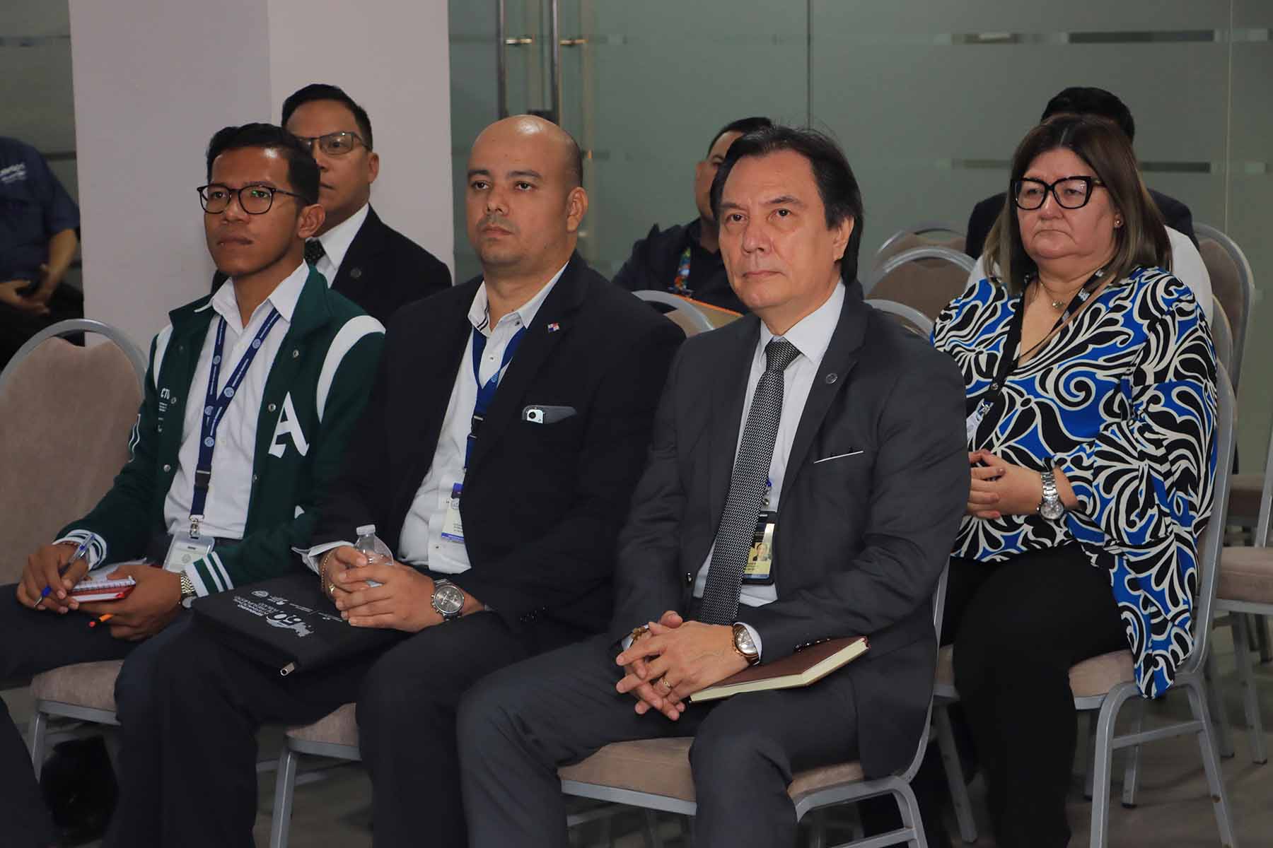 Servidores de la Contraloría se capacitan en el régimen de APP 