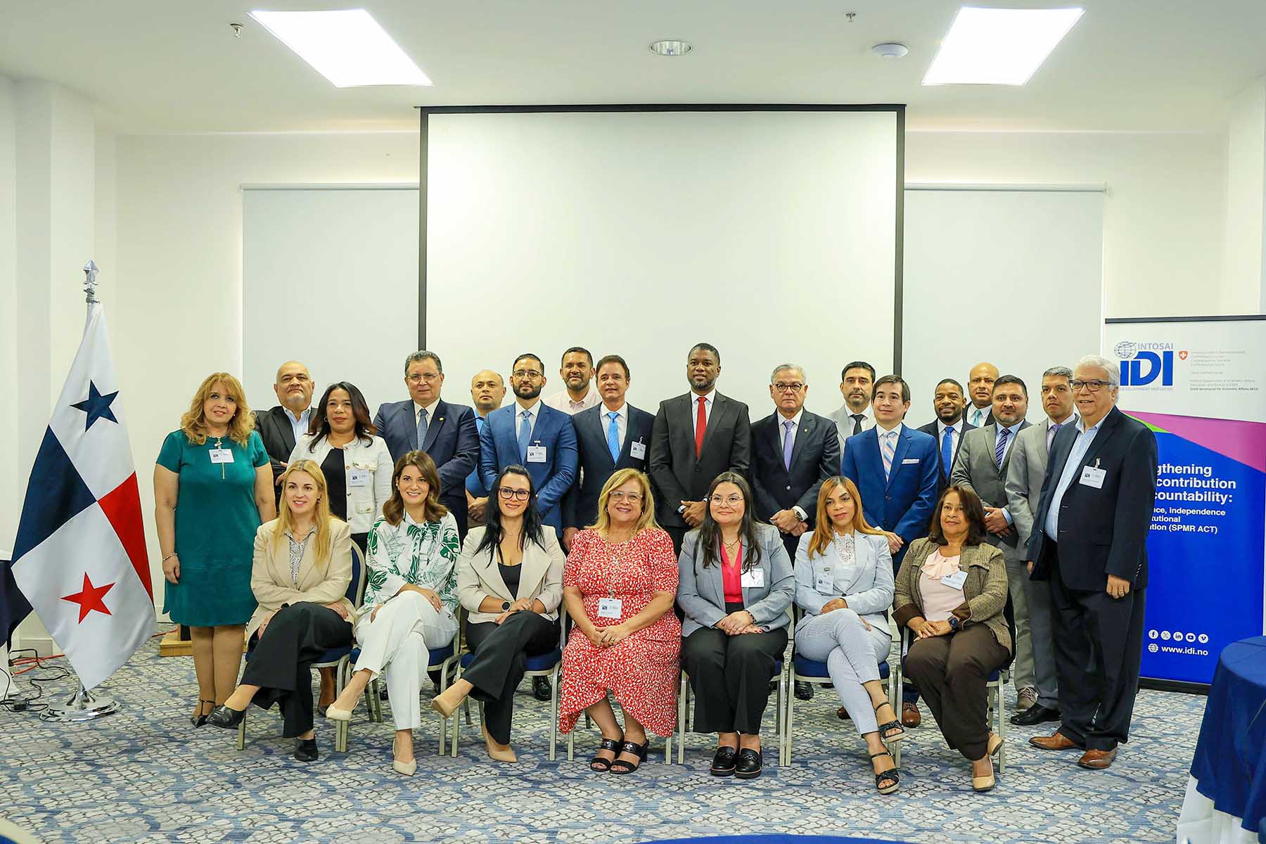 Líderes de Entidades Fiscalizadoras Superiores intercambian conocimientos de estrategia, desempeño e informes mediante la Iniciativa de Desarrollo de la INTOSAI (IDI)