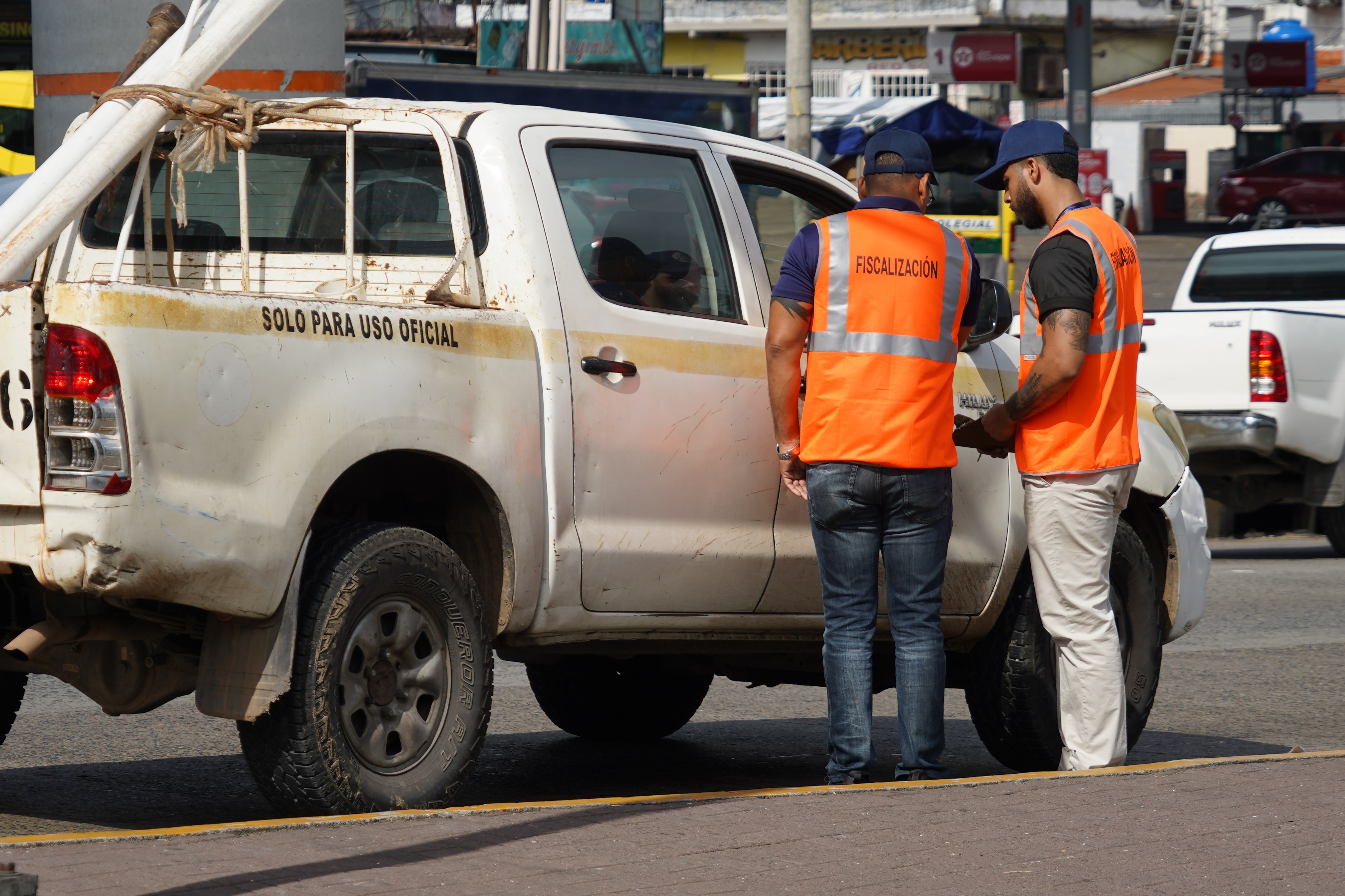 Contraloría detecta más de 60 casos de uso indebido de vehículos estatales durante Semana Santa