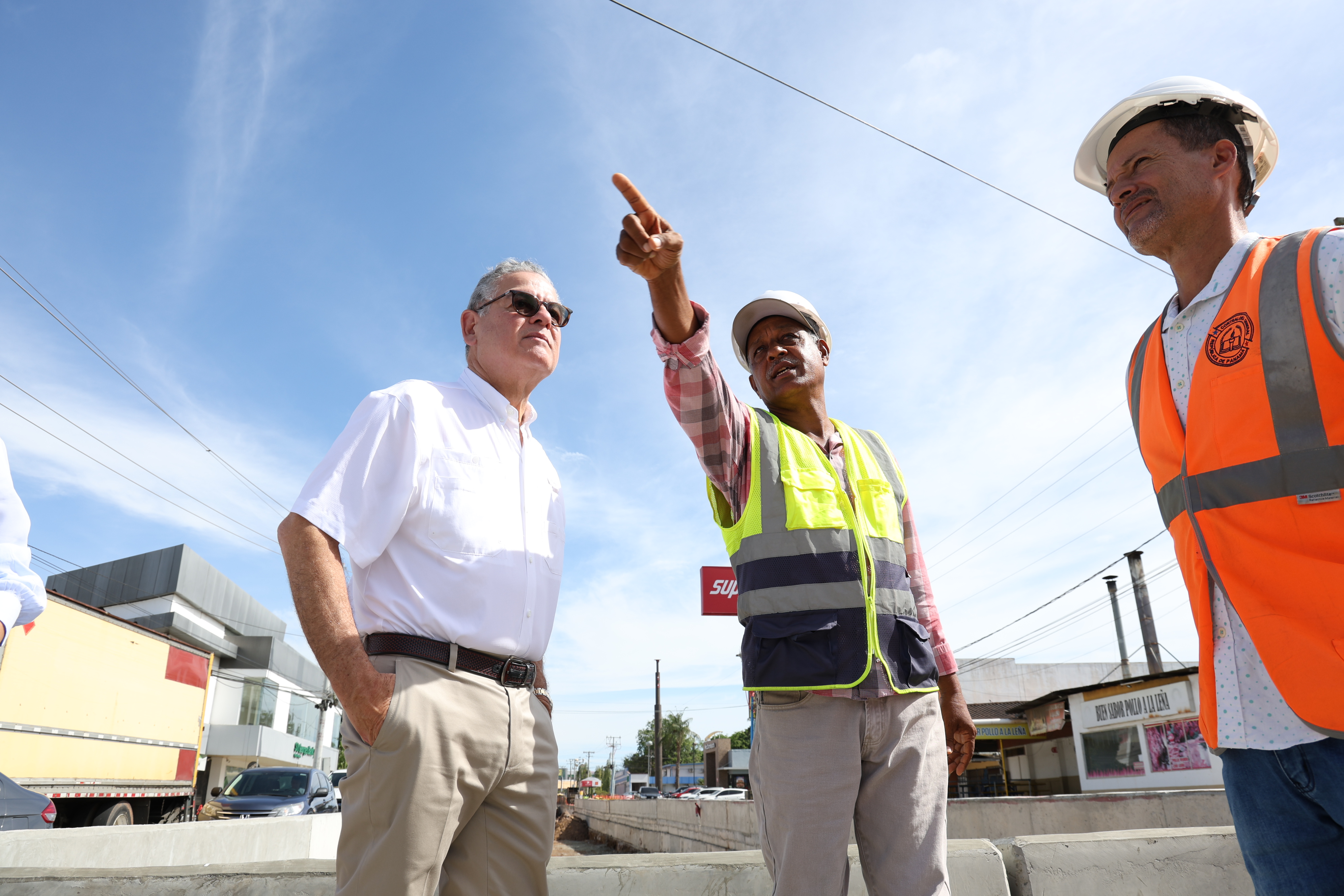 Contralor General supervisa avances del intercambiador a desnivel Circunvalación Chitré