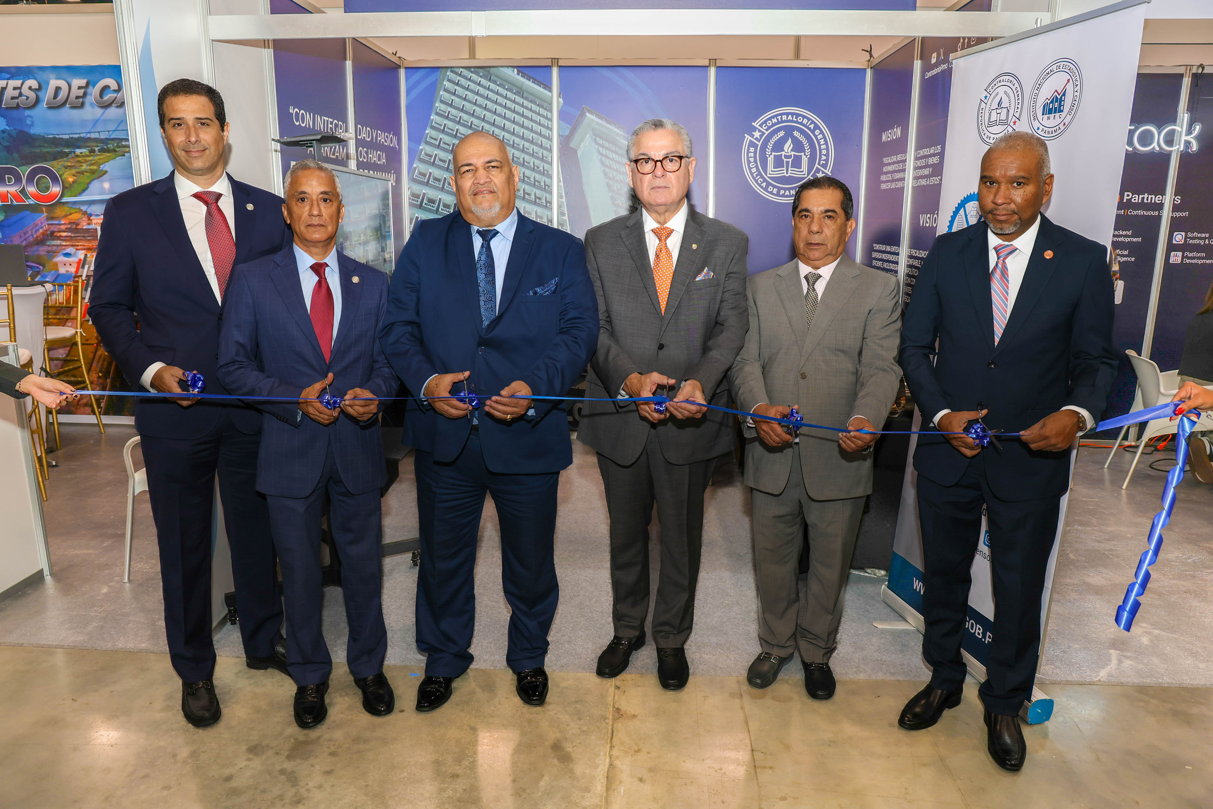 Contraloría General de la República inaugura Stand en Expocomer 2025