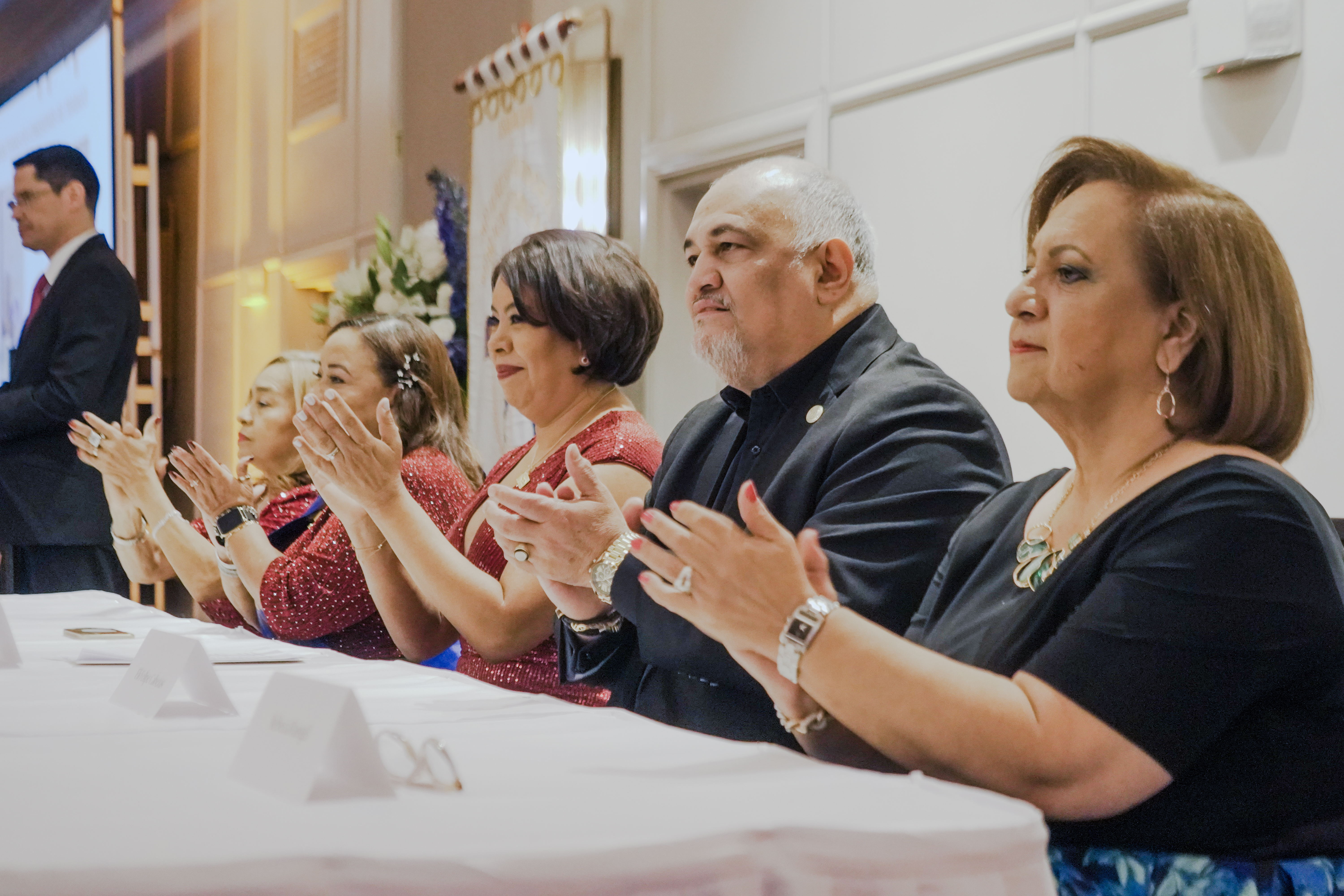 Subcontralor participa en toma de posesión de la Junta Directiva de la Asociación de Mujeres Contadoras Públicas Autorizadas de Panamá