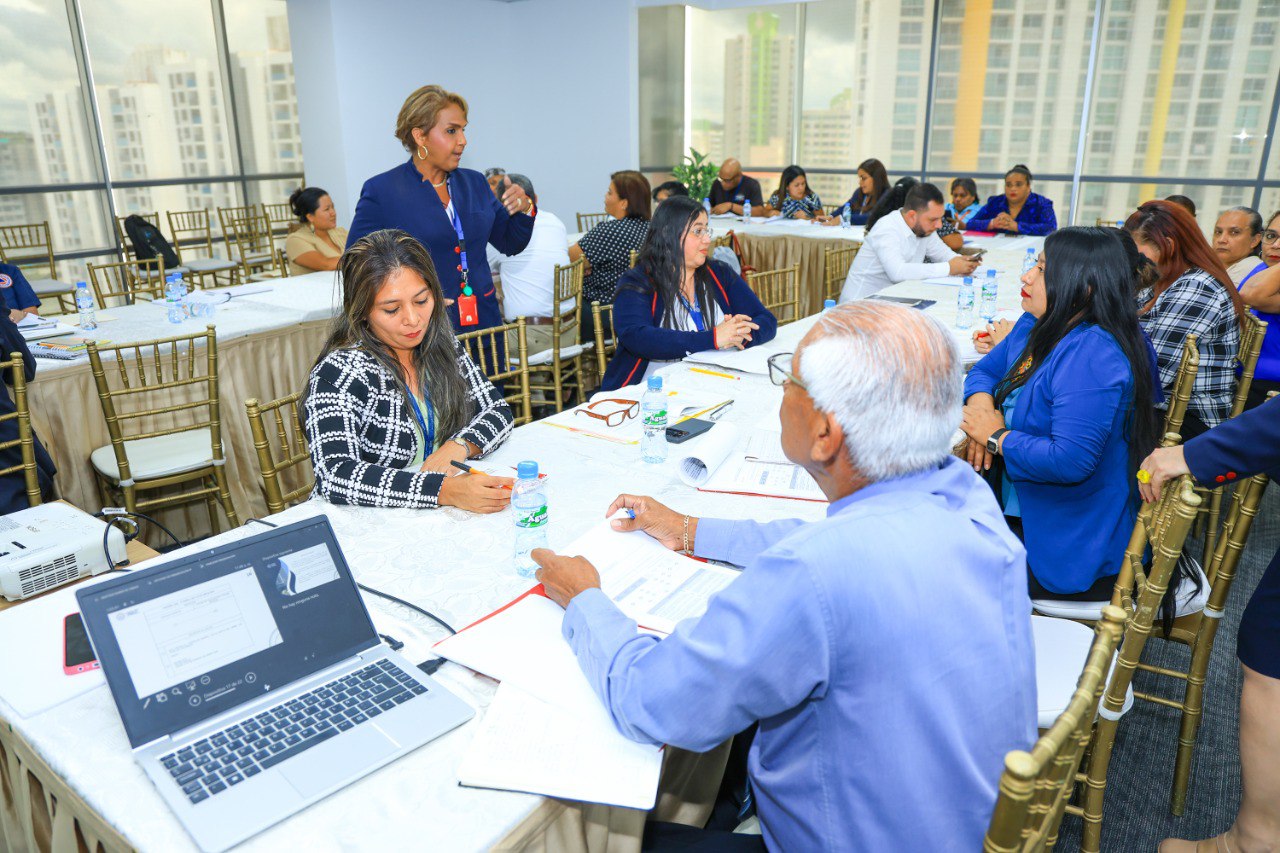 Seminario sobre el Uso y Manejo de Cajas Menudas en Entidades Públicas Quinta Versión.