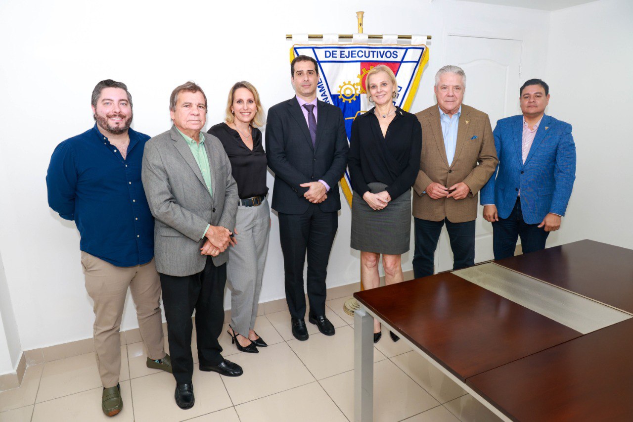 INEC y APEDE coordinan esfuerzos para modernizar datos los Censos Nacionales Económicos