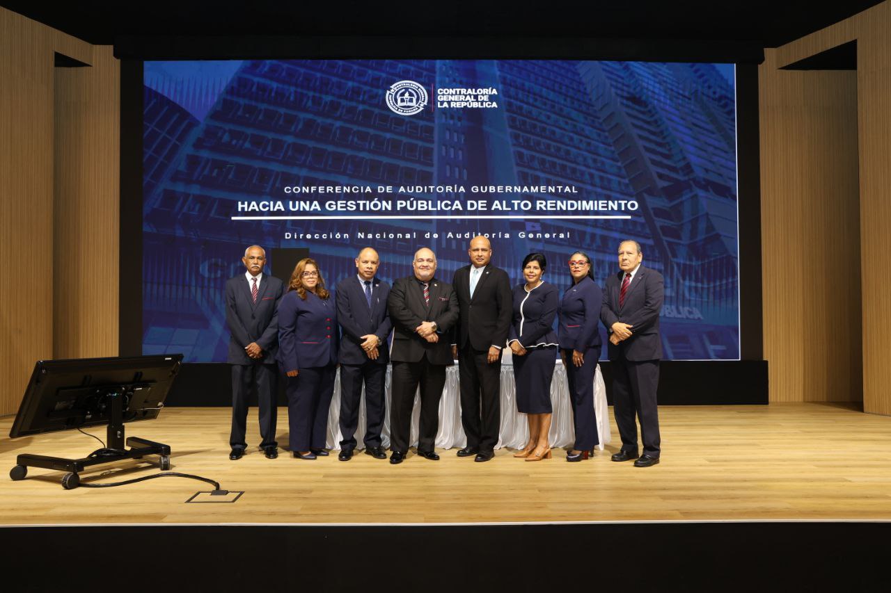 Auditores de la Contraloría reflexionan sobre una gestión pública de alto rendimiento