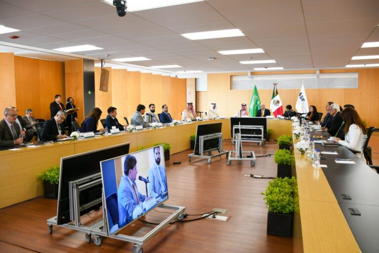 Contraloría General de la República de Panamá participa en encuentro de ARABOSAI en México