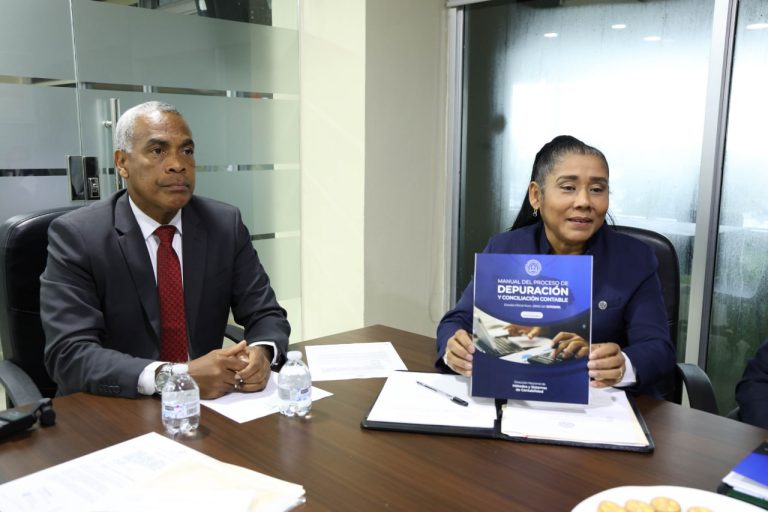 Contraloría acompaña al MIDES en el proceso de depuración y conciliación contable