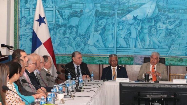 Director del INEC participa en la instalación de la Junta Directiva del Centro de Especialidades Agropecuarias