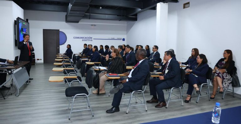 Funcionarios participan de taller sobre Normas Internacionales de Contabilidad para el Sector Público