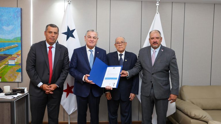 Contraloría y Asamblea fortalecen la transparencia con entrega de rendición de cuentas