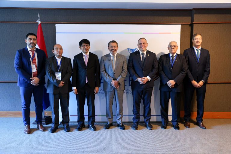 Subcontralor de Panamá participa en reunión del Consejo Directivo de la OLACEFS y destaca avances en modernización de la fiscalización pública