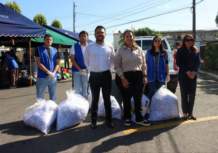 Contraloría se suma a jornada de reciclaje por el Día de la Tierra en Chiriquí