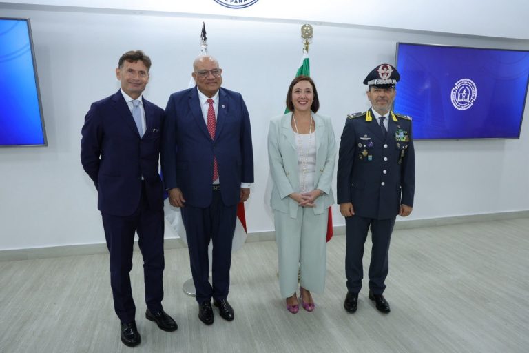 Panamá e Italia comparten experiencias para combatir las redes criminales transnacionales