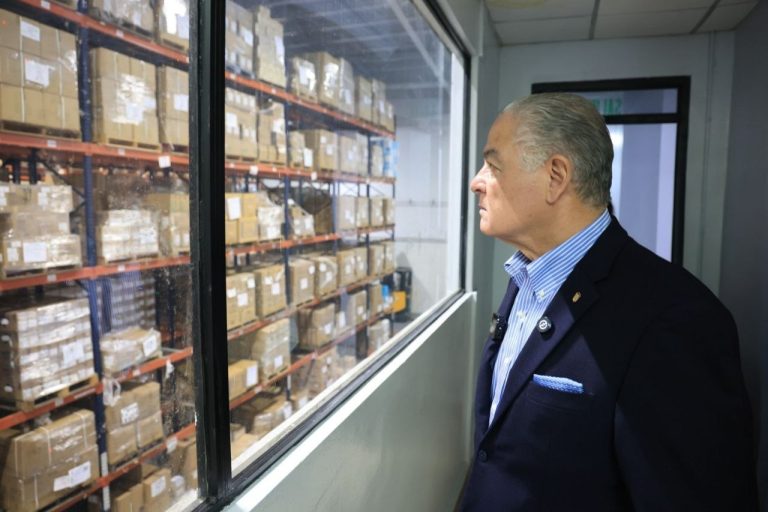 Contraloría realiza inspección para garantizar el acceso oportuno a medicamentos